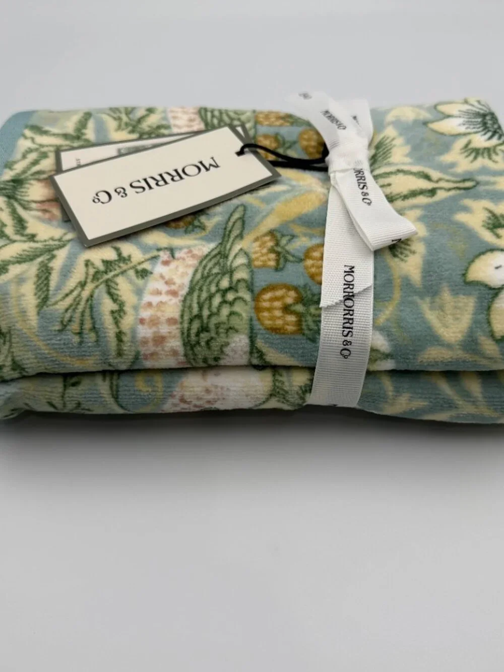 William Morris & Co. Strawberry Thief Set Of 2 Floral Velour Hand Towels NWT
